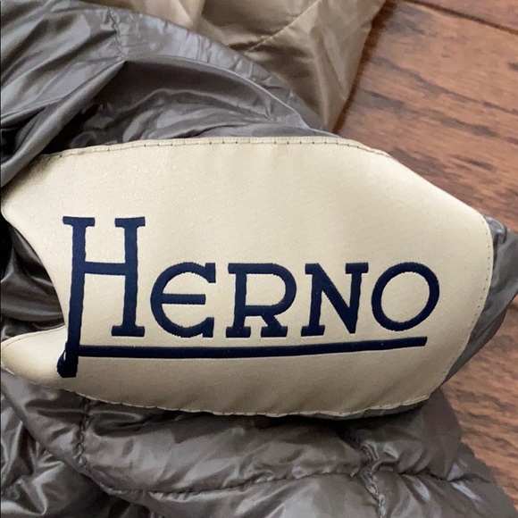 ✨Exclusive Designer Brand - HERNO - Ultra light - Picture 4 of 9
